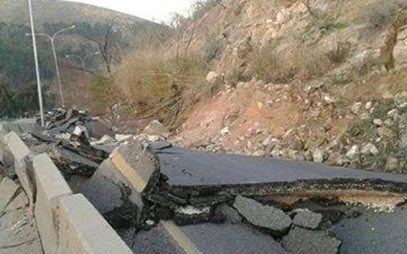 الجيولوجيون ينتقدون آلية معالجة انهيارات طريق جرش
