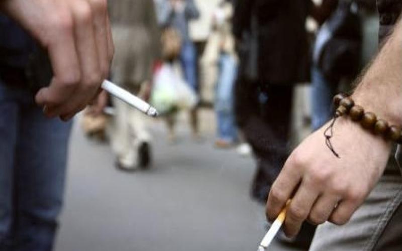 غياب حظر التدخين في الأماكن العامة يدفع لتفعيل القانون