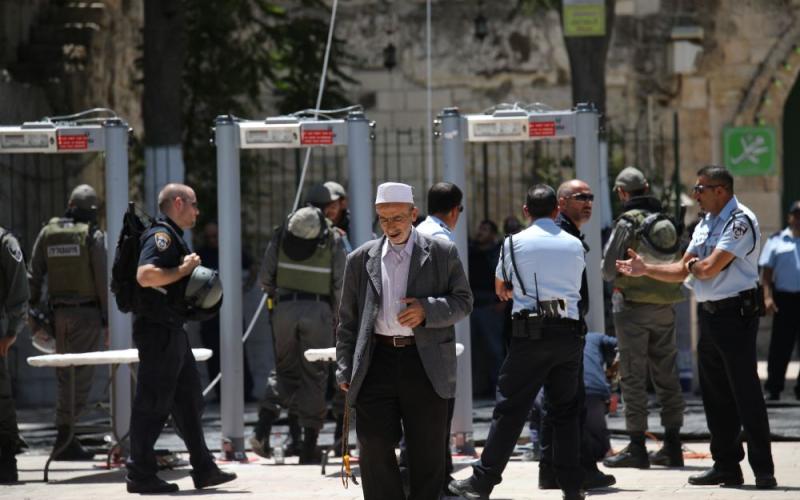 مفتي القدس: المدينة ثكنة عسكرية.. ورفض استخدام البوابات الالكترونية