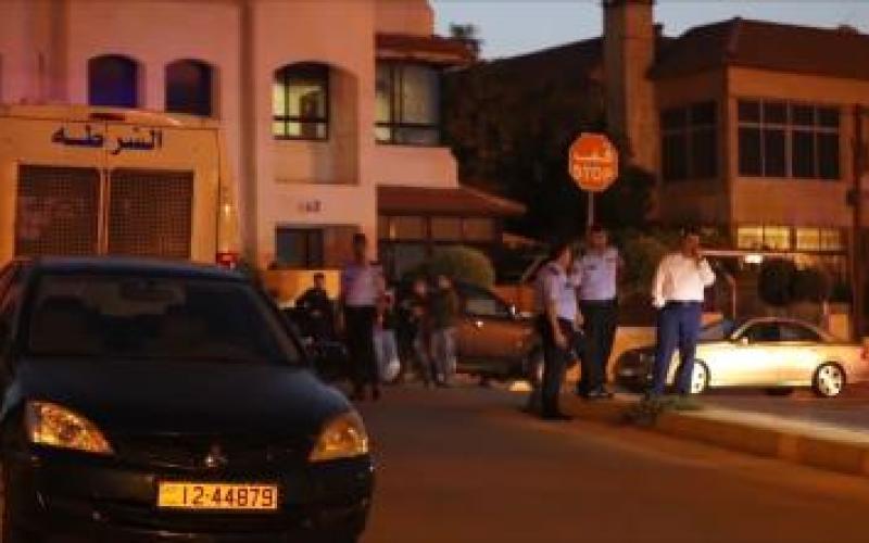 تهمتا القتل وحيازة سلاح بدون ترخيص لحارس السفارة الإسرائيلية