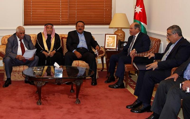 بحث آلية توفير عمالة وافدة في القطاع الزراعي