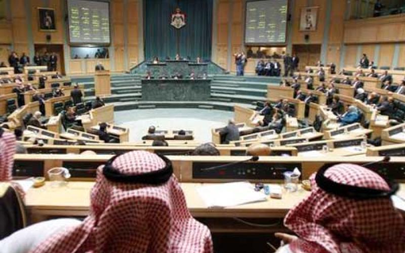 نواب يرفضون مناقشة الموازنة لحين التراجع عن رفع دعم الخبز