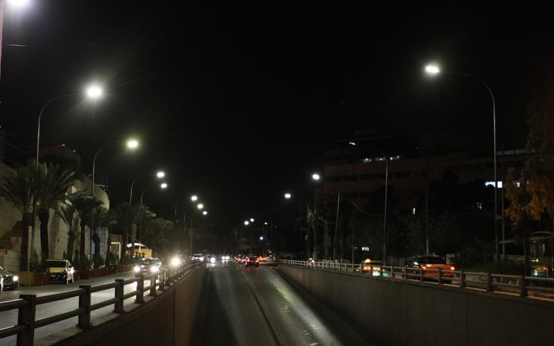 تركيب 50 ألف وحدة إنارة موفرة للطاقة LED في مناطق عمان