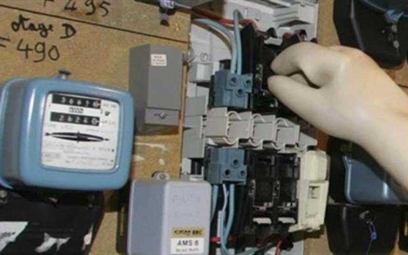 الطاقة والمعادن تضبط 9756 حالة سرقة تيار كهربائي في ستة اشهر