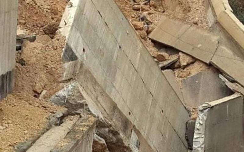إصابة عاملين اثر سقوط جزئي لجدار في العبدلي