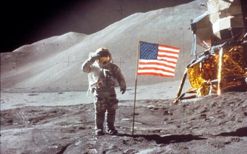 لماذا لم يزر أحد القمر منذ أكثر من 45 سنة؟