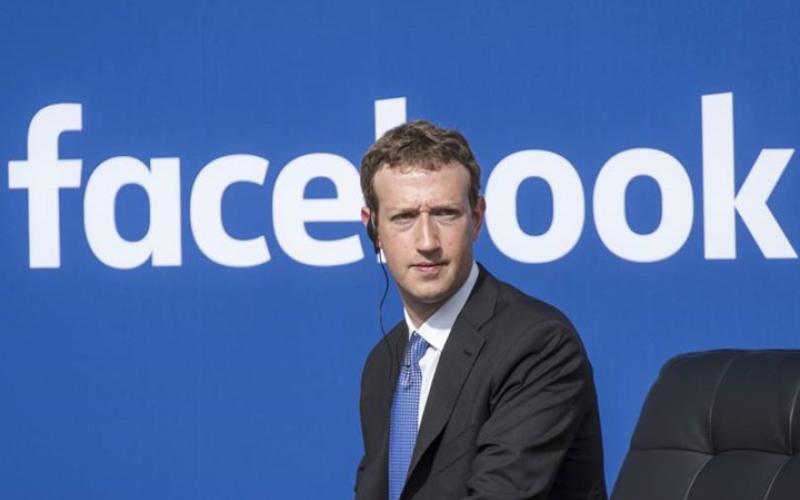 فيسبوك تمضي قدما في سياستها لانتهاك خصوصية المستخدمين