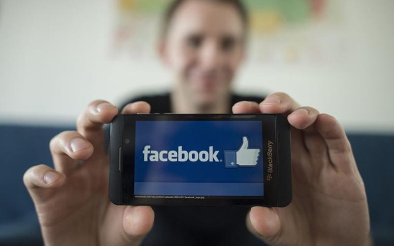 تطبيقات رئيسية بأندرويد تسرب معلوماتك الحساسة لـ"فيسبوك"