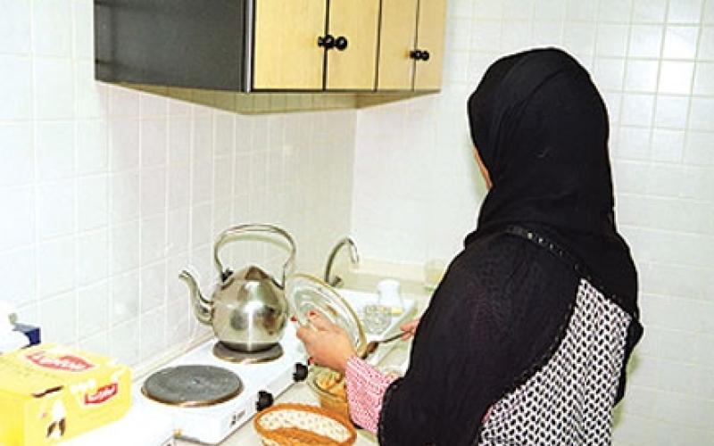 أردنيون يؤجرون عاملات منازل بالمياومة