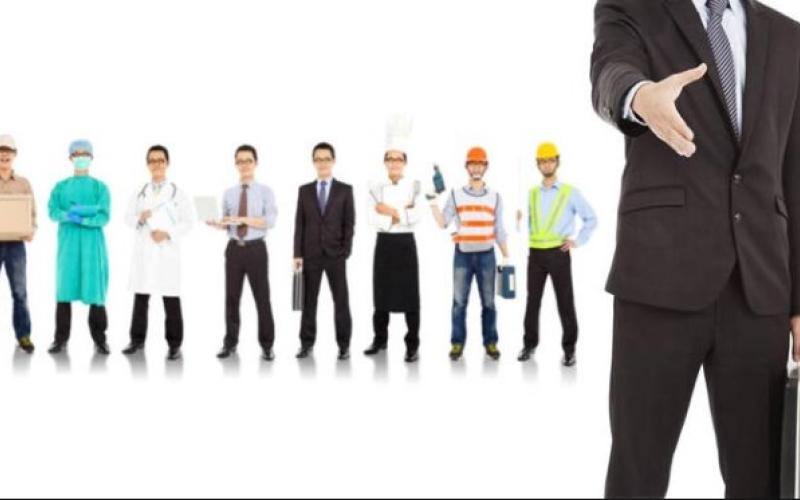 «العمل» تعلن عن توفر 3300 فرصة عمل بمختلف القطاعات
