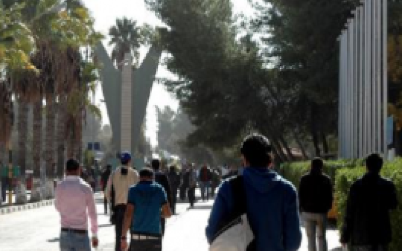 شح المنح الجامعية يحرم سوريين متفوقين من إكمال الدراسة