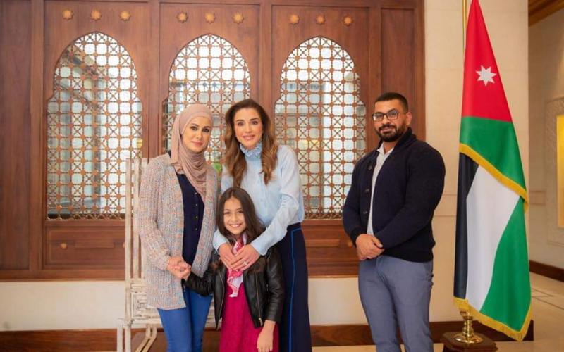 الملكة رانيا العبدالله تلتقي الطفلة زينة.. ماذا قالت (شاهد)