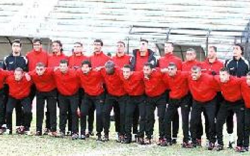 المنتخب الوطني لكرة القدم يبدأ تدريباتة اليوم ..الاحد