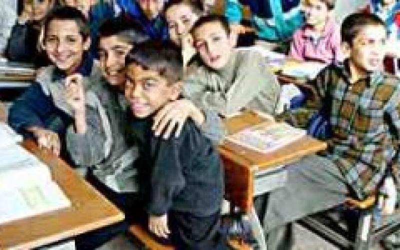 طالبات مدرسة البقعة..معاكسات وتعب المسافة اليومي