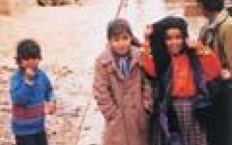 عاد البرد الى مدارسنا.. فهل من دفءٍ ما!