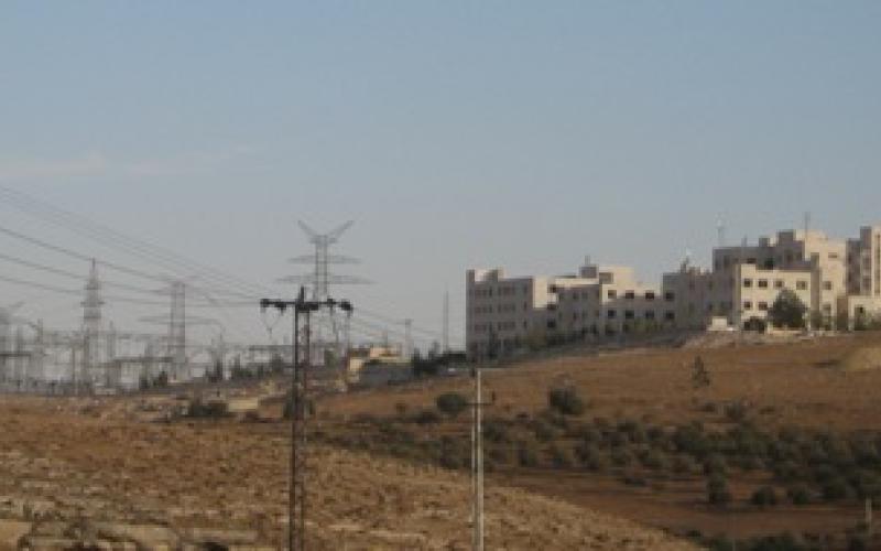 مطالبات بإزالة محطة توليد كهرباء محاذية لجامعة