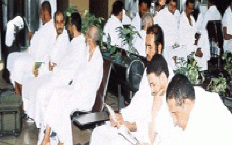 500 حاج أردني عالقون على الحدود الأردنية السعودية