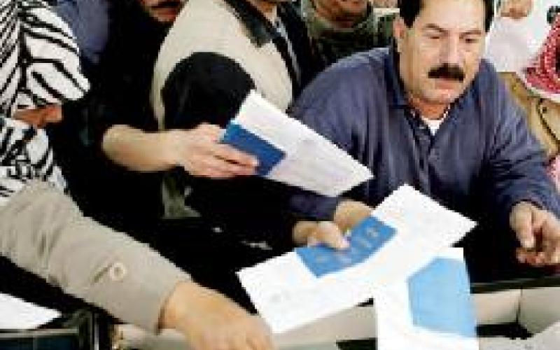 وزير القطاع العام: صرف الدعم النقدي بالطريقة القديمة