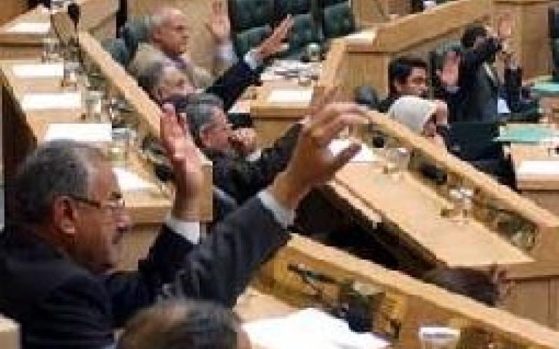 نواب بالزرقاء لا يعرفون بعد ماذا يريدون من الحكومة!