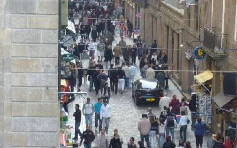 مستفتو عمان نت: الأعياد للراحة والاستهلاك