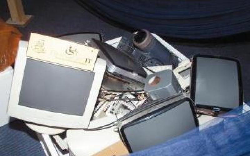 النفايات الإلكترونية تهدد البيئة