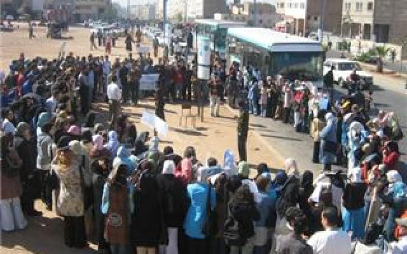 سائقون دير علا يهددون بالإضراب احتجاجا على التعرفة الأخيرة