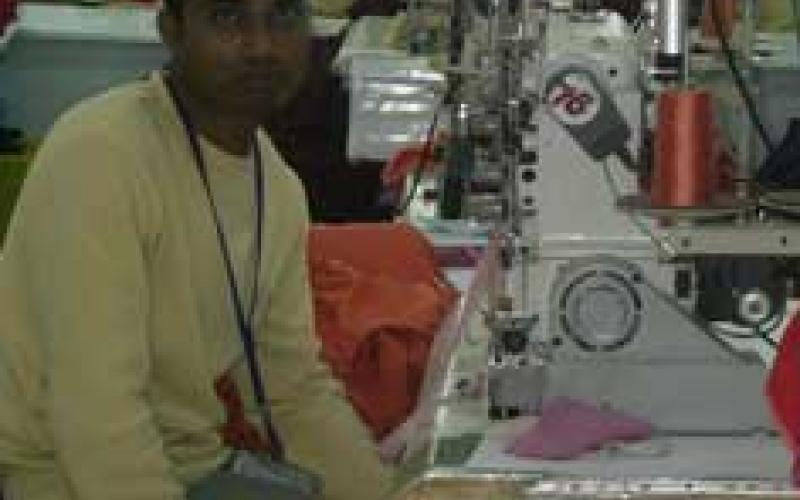 رفض ضم العمالة الوافدة للنقابات مخالف للقانون