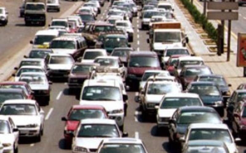 المباشرة بمعالجة مشاكل البلديات المرورية