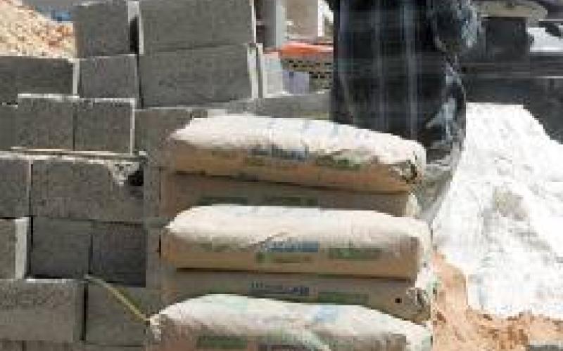 حجز الآليات التي تطرح مخلفات البناء بدون ترخيص