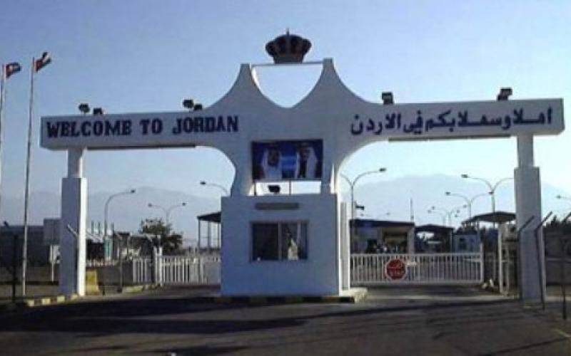 بالصور اكثر من 1500 شخص يضربون بالمدورة رغبة بالحج