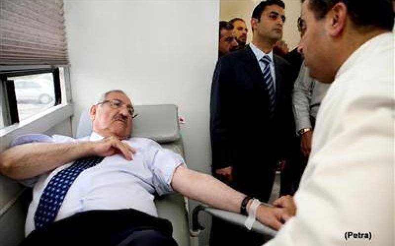 النواب يبدأون حملة تبرعات لأهل غزة