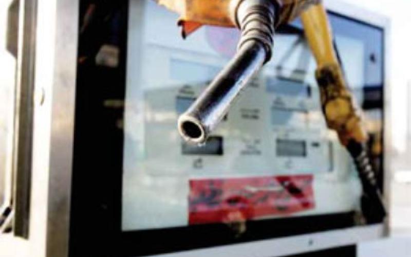 إعلان أسماء الشركات المؤهلة لاستيراد المحروقات قريبا