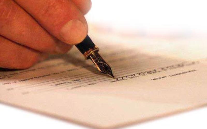 الشيكات تزج بـ513 مواطنا في السجن