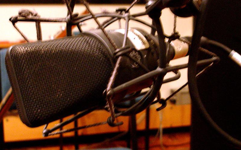 إذاعات جامعية: تبدأ طلابية وتمتد للمجتمع