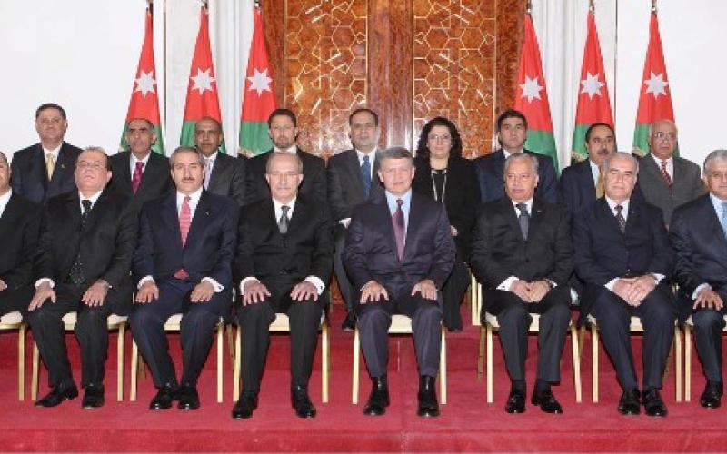 التعديل الأول على حكومة الذهبي..