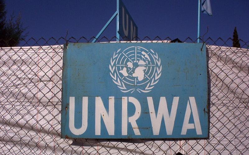 الاونروا تنفي تسريح موظفين بسب الأزمة المالية
