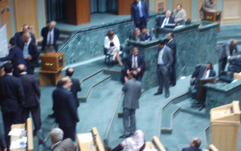 امتيازات النواب: مسمار الأزمة بين الإعلام والنواب