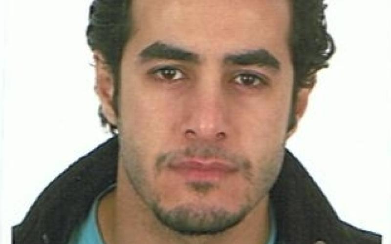 غزاوي عالق في عمان يبحث عن سبيل إلى الوطن