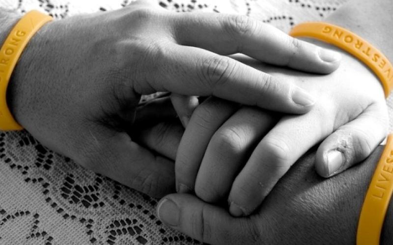 ناجيات من السرطان يتطوعن لمساندة ضحايا المرض