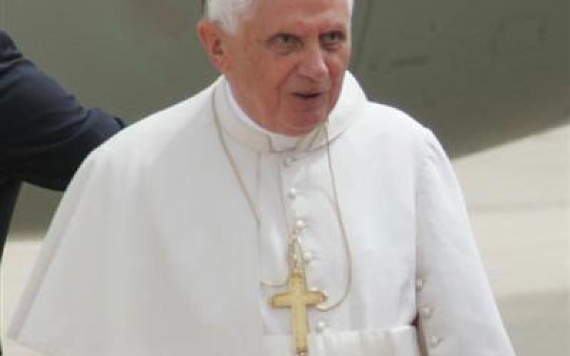 البابا: غبطتي عظيمة أن تطأ قدماي أرض الاردن