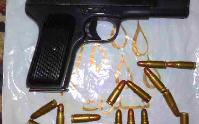 إطلاق النار على صيدلاني وسلب أمواله