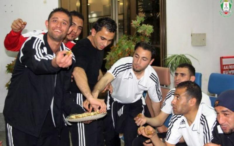 الوحدات يتعاقد مع محترفين من فلسطين