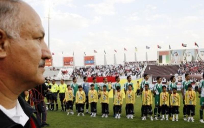 طلاق بائن بين الوحدات والمدرب اكرم سلمان