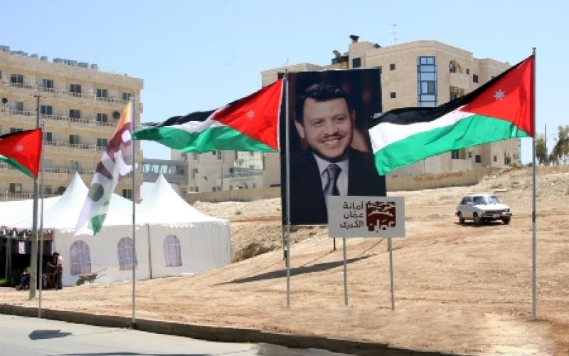 عمان تزدان بحلة جديدة