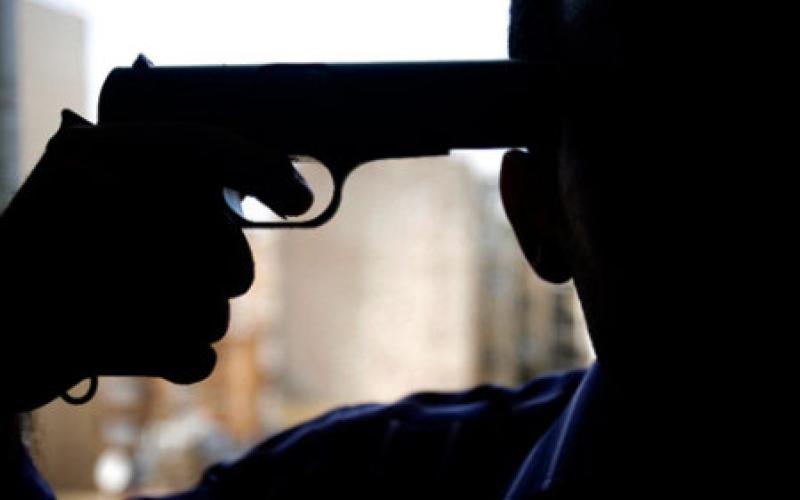 انتحار تاجر أمام أعين رجال الشرطة في الزرقاء