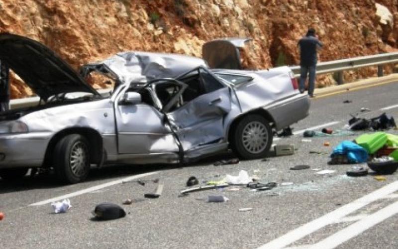 اصابة 7 في حادث سير من عائلة واحدة