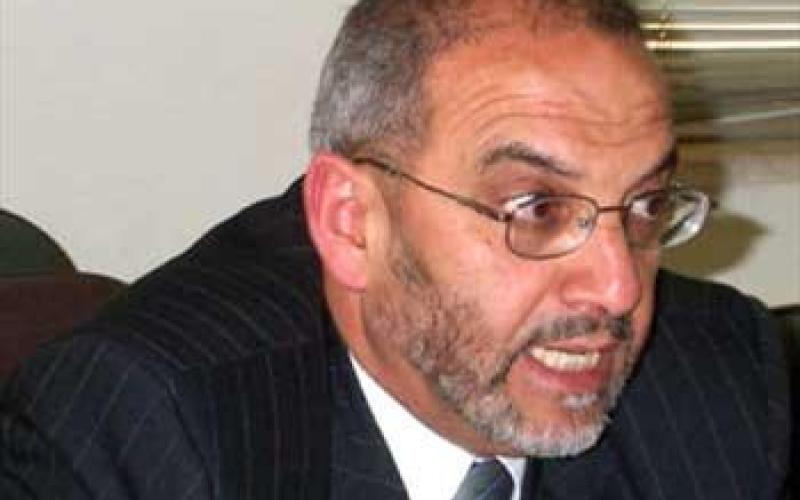 النائب الهنيدي يسأل وزير الخارجية عن إجراءات دخول الاسرائيليين