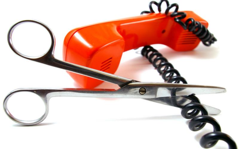 الاتصال ببرامج المسابقات..خيار أم إغراء لا يقاوم