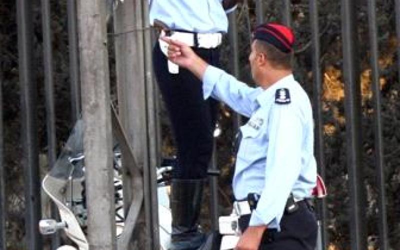 طعن رقيب شرطة من قبل" أصحاب سوابق"