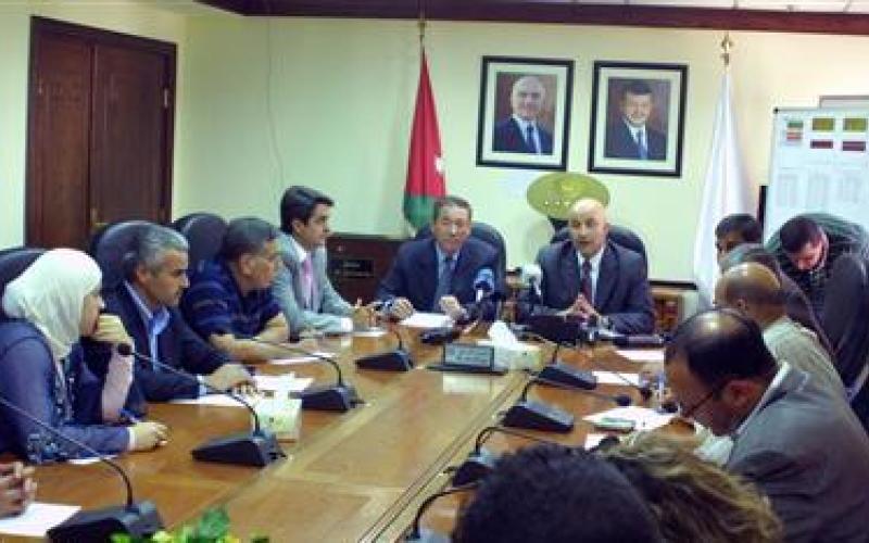 الصناعة تعلن رسميا عدد المقترعين في انتخابات الغرف التجارية